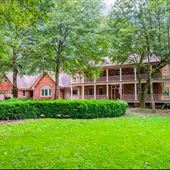 Large Southern Style Home on 5 acres