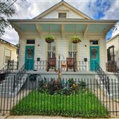 Romantic Historic Double in Lower Garden District
