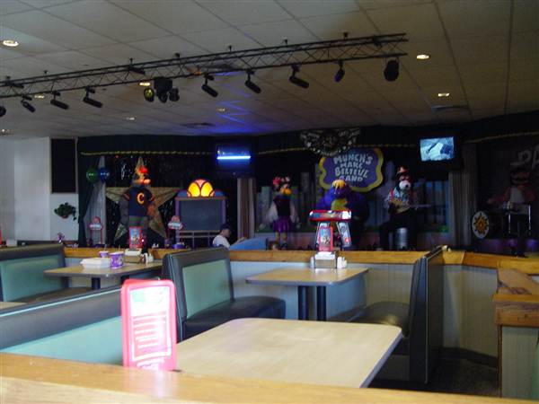 Chuck E Cheese